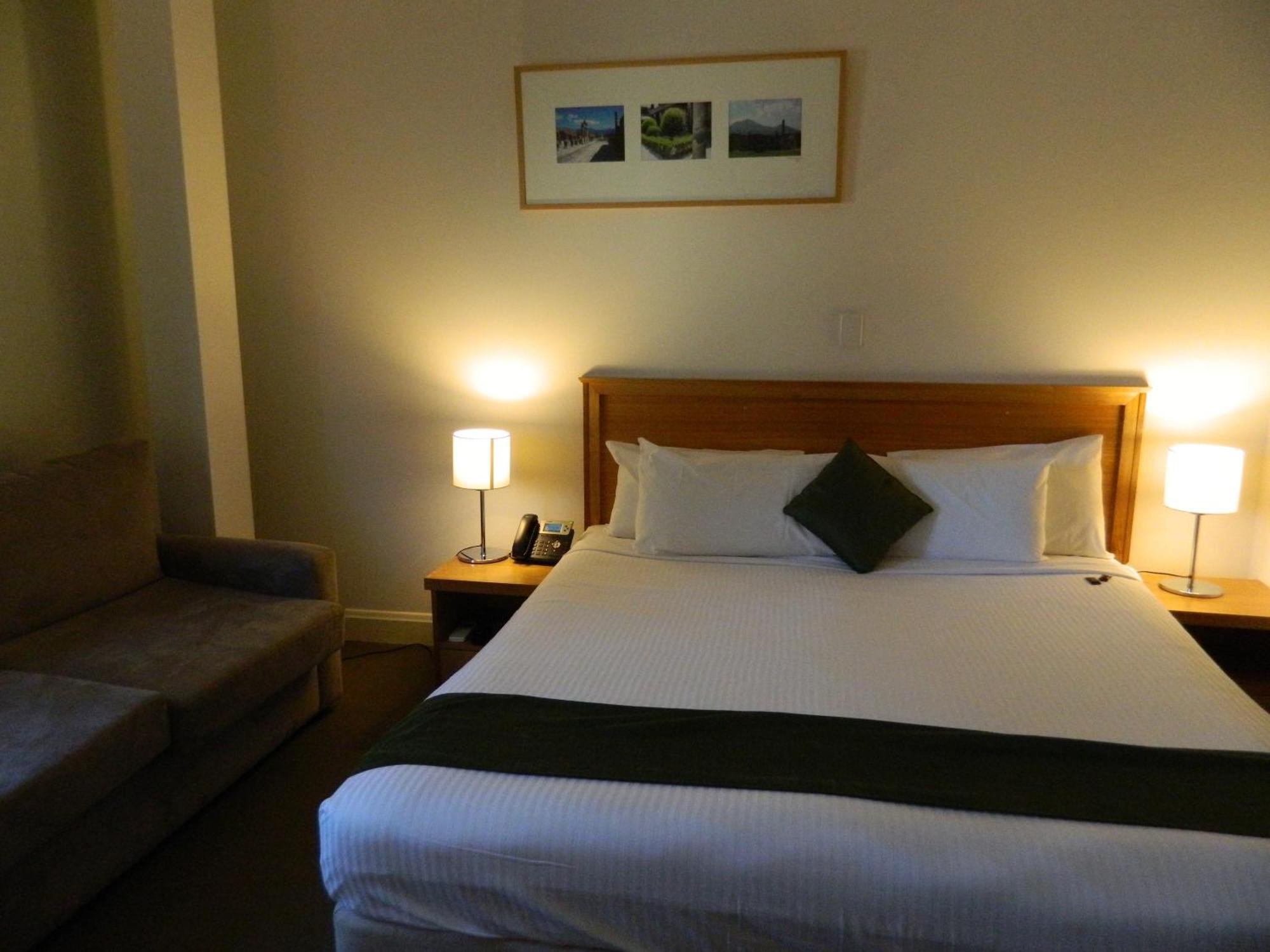 Hotel Sophia, Melbourne